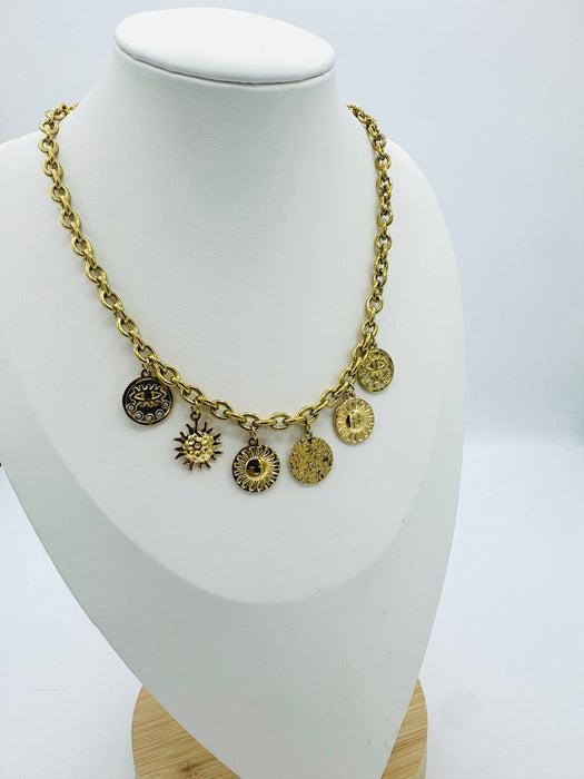 Collier médaille